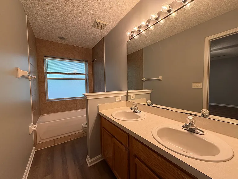 2716 Secret Harbor Dr — Photo 7