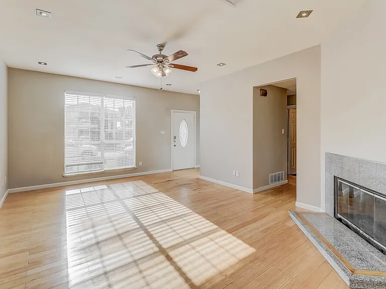 6418 Nicole Way — Photo 4