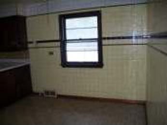 2nd image of 440 156th Pl