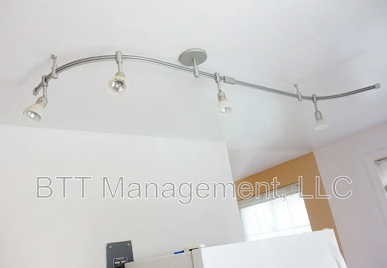 8400 Greenwood Ave #4 — Photo 59