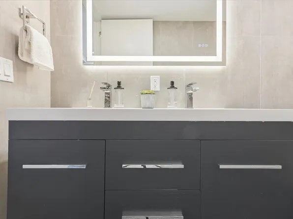 134 New York Avenue image 12 of 31