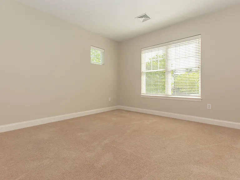 Mill Commons Apartments — Photo 8