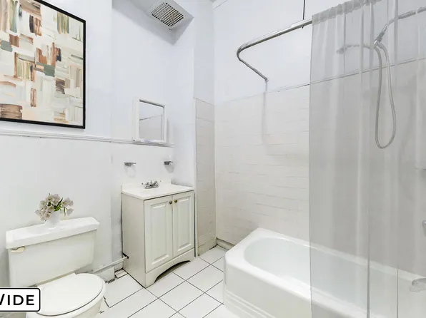 146 East 46th Street image 6 of 10