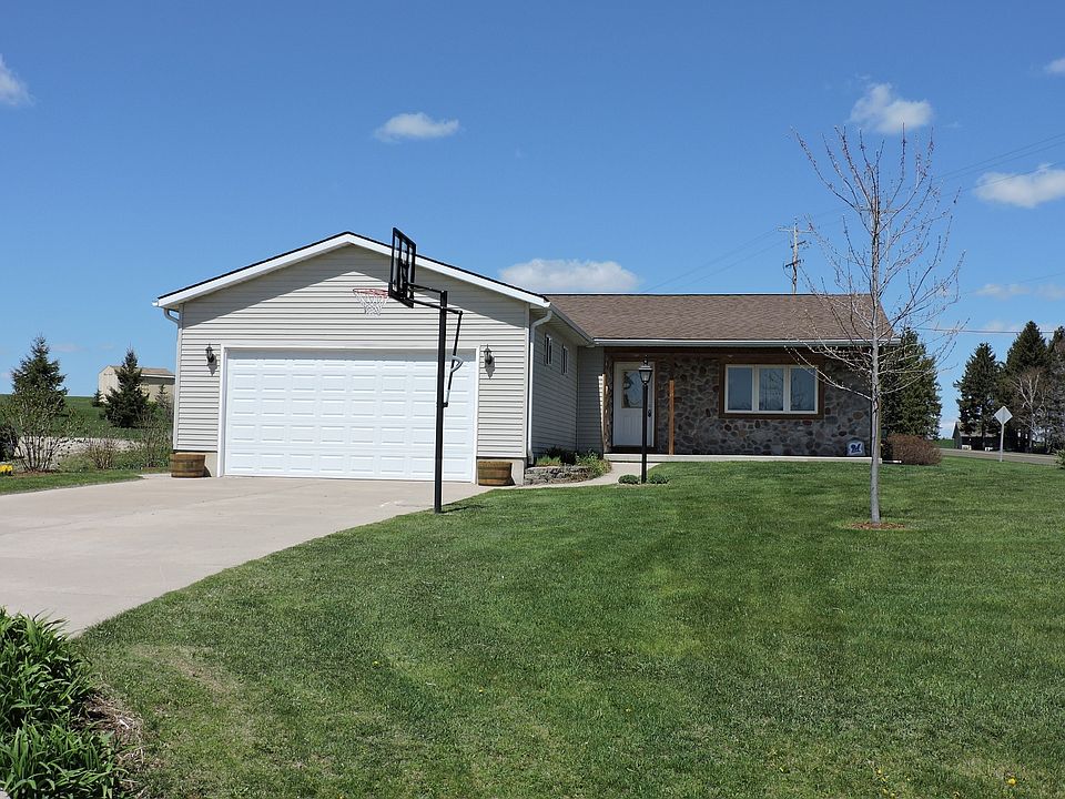 1st image of W1918 Summer Hill Dr