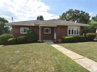 1035 Overlook Dr, Washington, PA