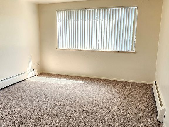 2nd image of 925 S Washington St #302