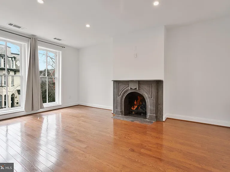 1339 Corcoran St NW — Photo 25