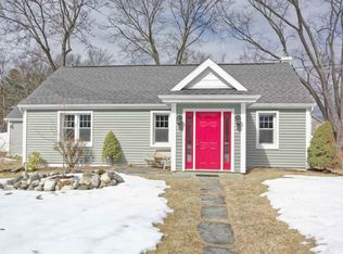 11 Stratton Pl, Delmar, NY 12054