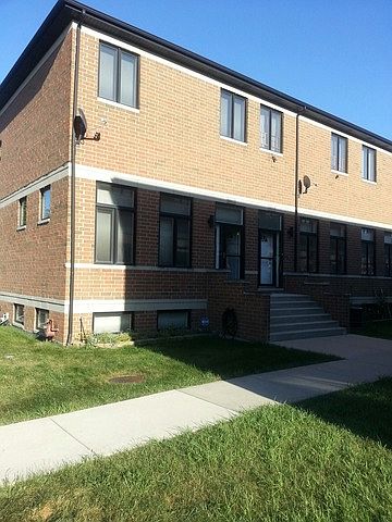 2nd image of 3037 W 42nd St APT 1
