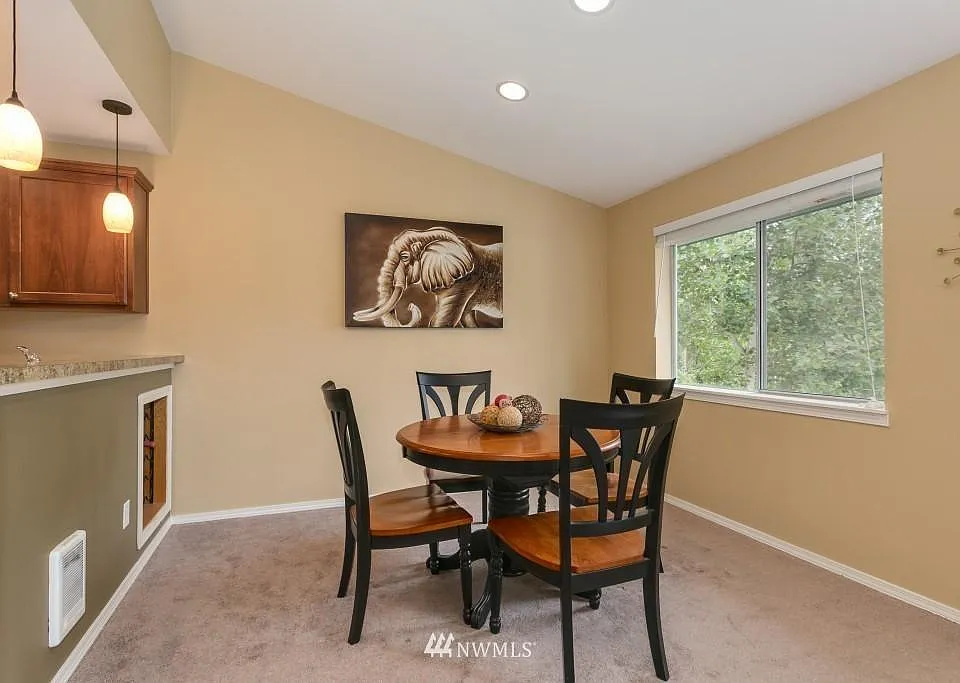 5000 Lake Washington Blvd NE #D304