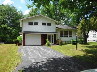 7163 Fremont Rd, East Syracuse, NY 13057