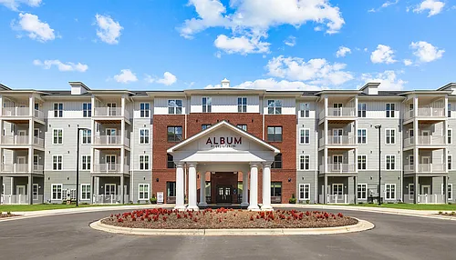 Album Matthews 55+ Active Adult Apartments Photo 1