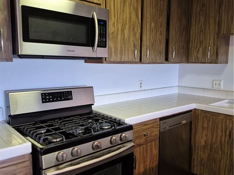 2501 S El Camino Real #315 — Photo 11