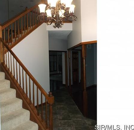 Beautiful entry foyer