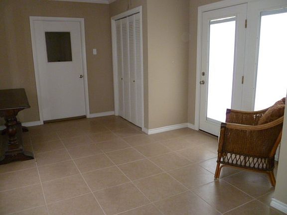 5th image of 266 Mohon Dr