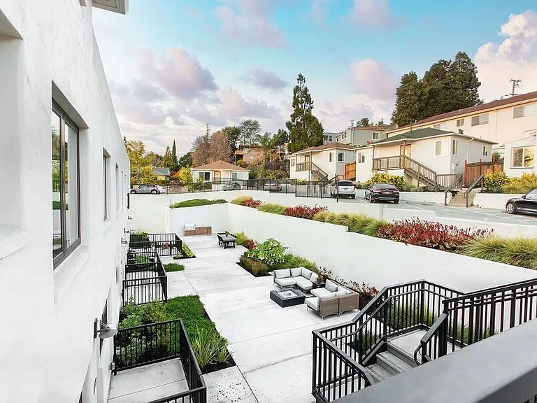 The Paloma at Oakland Hills — Photo 86