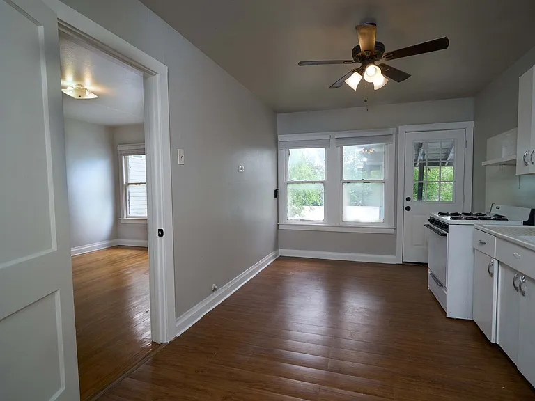 218 Claremont Ave #4 — Photo 5
