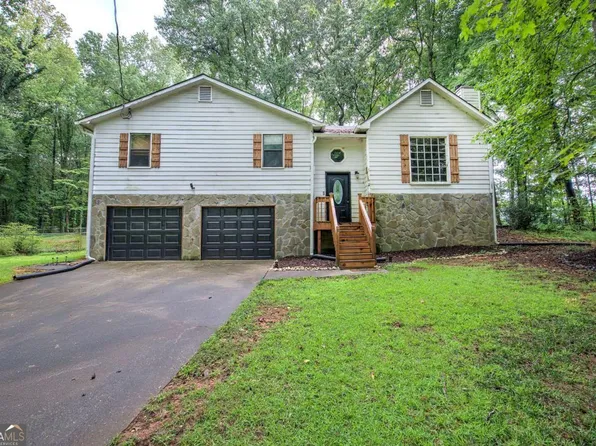202 Blackhawk Trl, Dallas, GA 30157