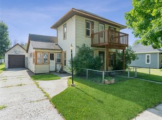 211 S Main St, Baxter, IA 50028