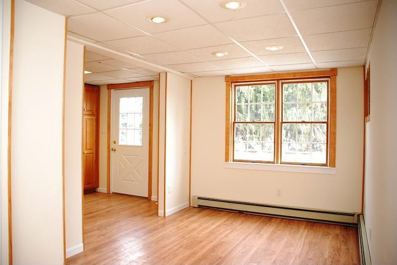 2nd image of 60 Cork Hill Rd