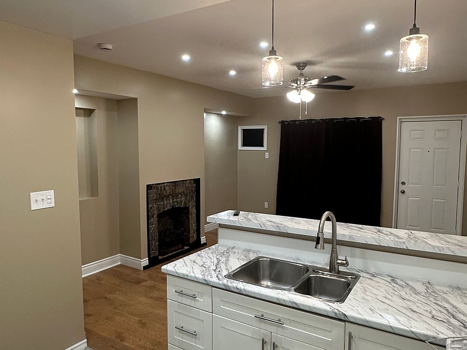 1st image of 98 Hamilton Rd #1
