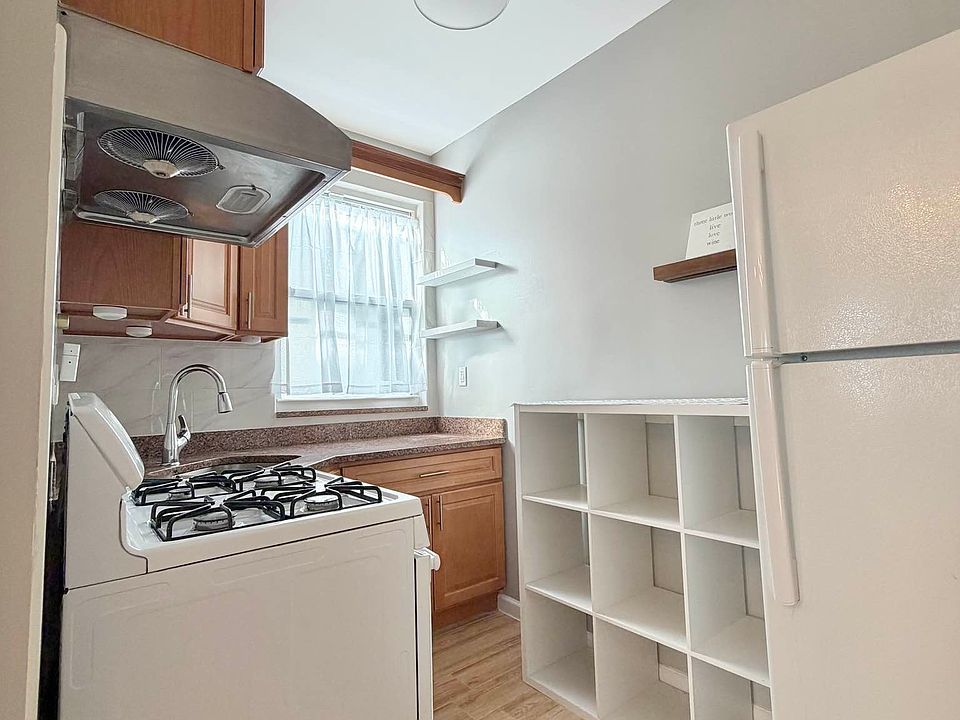 1st image of 7107 Narrows Ave #2R