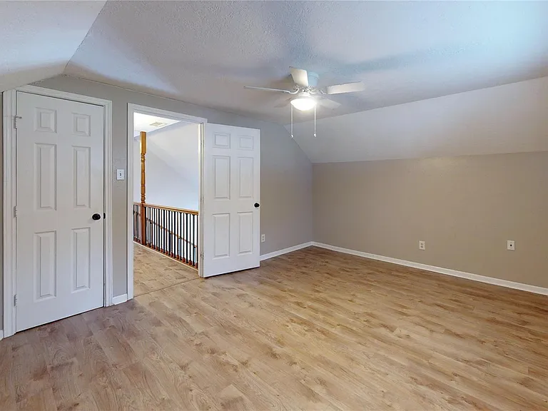 5221 Cottonwood Cir — Photo 20