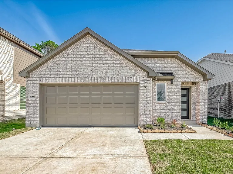 22814 Ephesus Ave — Photo 1