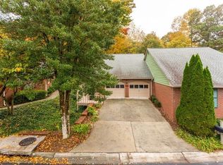 6306 Deerings Holw, Peachtree Corners, GA 30092