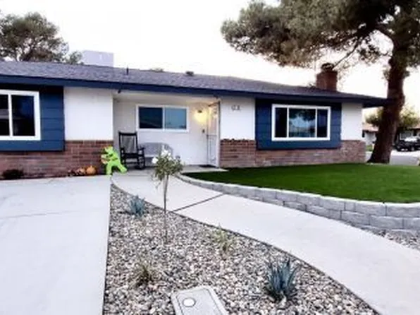 513 Indian Wells Ln, Ridgecrest, CA 93555