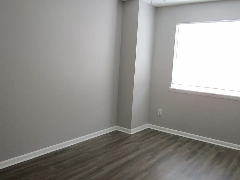607 S Albany Ave #12 — Photo 16