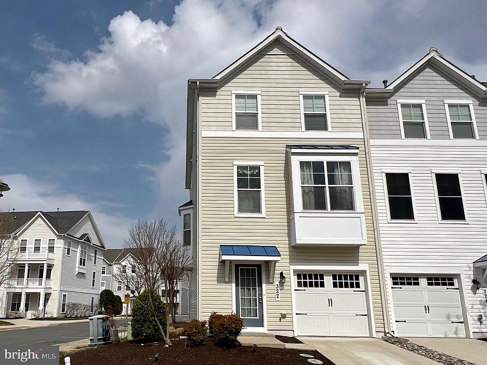1st image of 322 Shipyard Dr #82