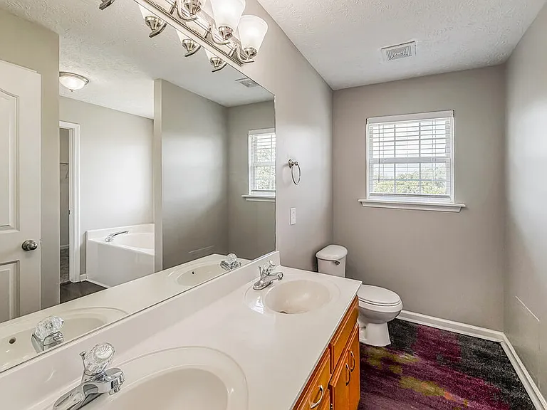 7835 Rainey Dr — Photo 12