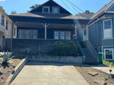 3520 Harrison St, Oakland, CA, 94611