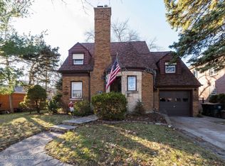6814 N Kolmar Ave, Lincolnwood, IL