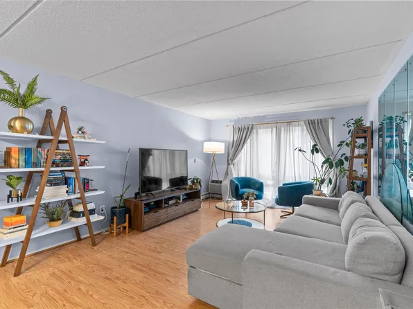 397 N Broadway #2E, Yonkers, NY 10701