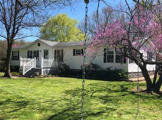 8682 E Stonehill Ln, Rogersville, MO 65742