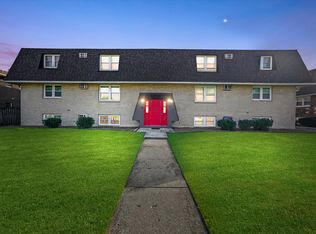 609 E 3rd St #7, Lockport, IL 60441