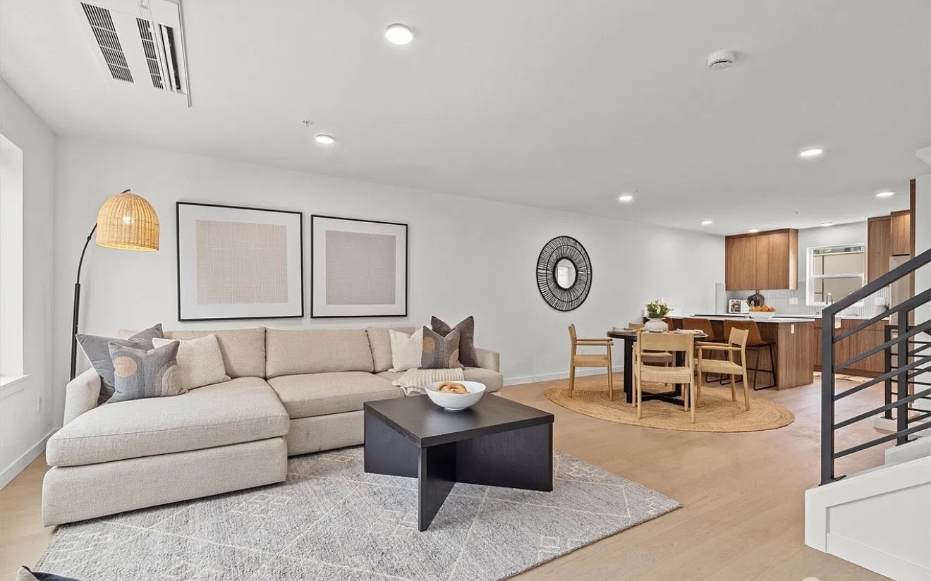 3 bed, 1648 sqft, $3,250 — Photo 2