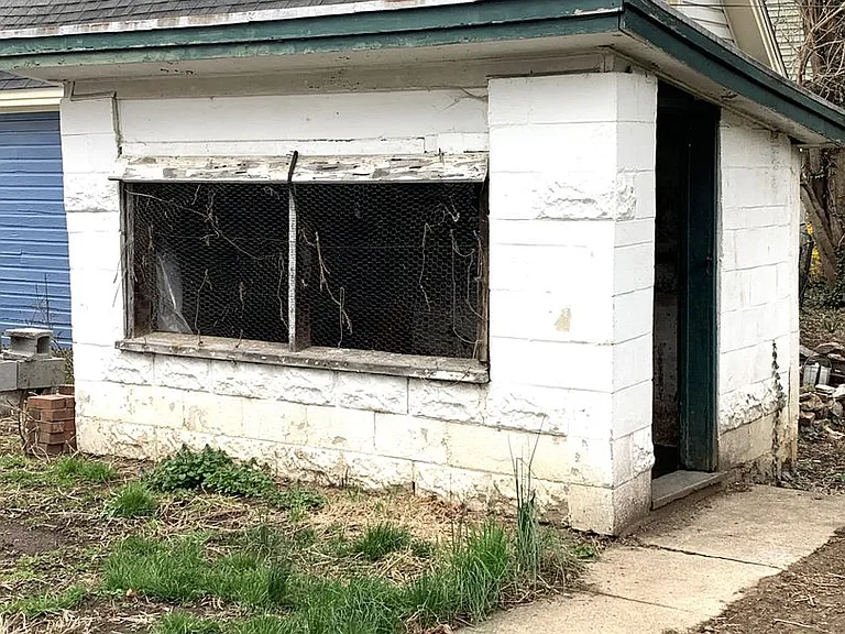 218 N Prince St — Photo 14