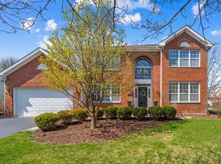 903 Erb Farm Ln, Naperville, IL 60563