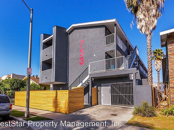 3rd image of 753 Cerritos Ave APT 7