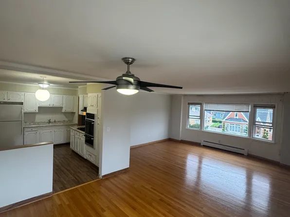 6050 W Peterson Ave #2, Chicago, IL 60646