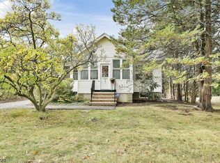 257 W Northfield Ave, Livingston, NJ 07039