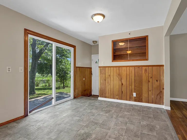 1016 Forestwood Dr — Photo 8