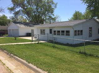 10 E 2nd St, Bronson, IA 51007