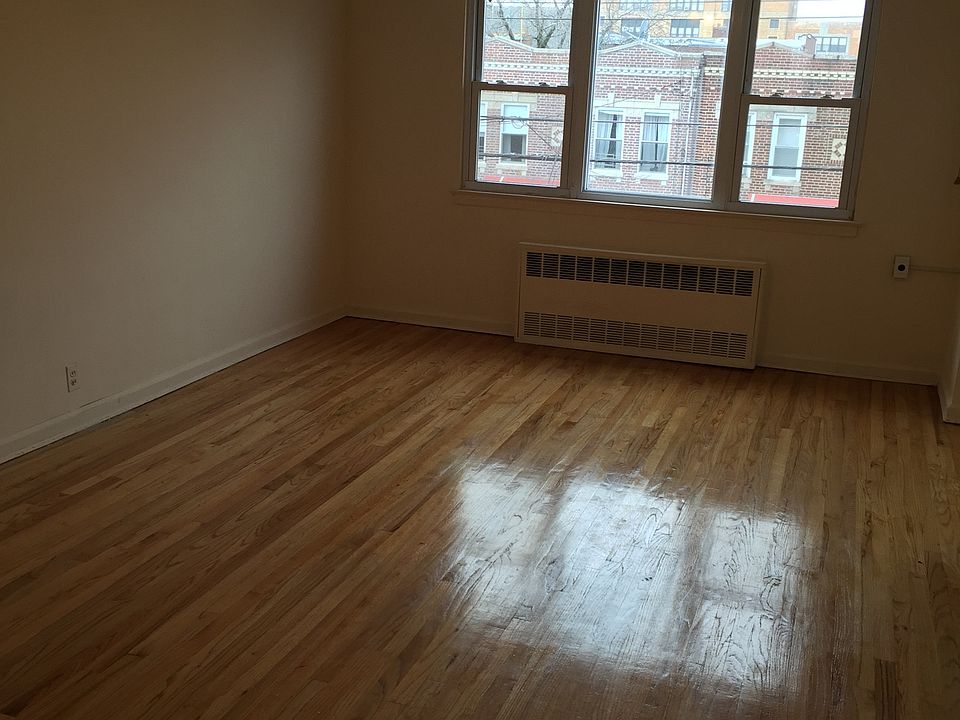 1st image of 2834 46th St