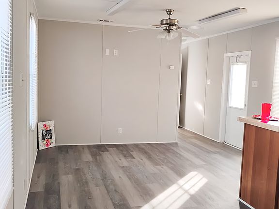 5th image of 110 N Michigan St #87