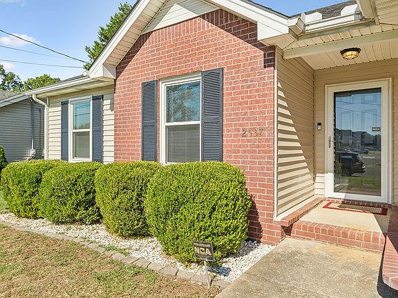 5th image of 2537 Gold Valley Dr