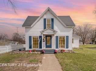 301 S Saginaw St, Saint Charles, MI